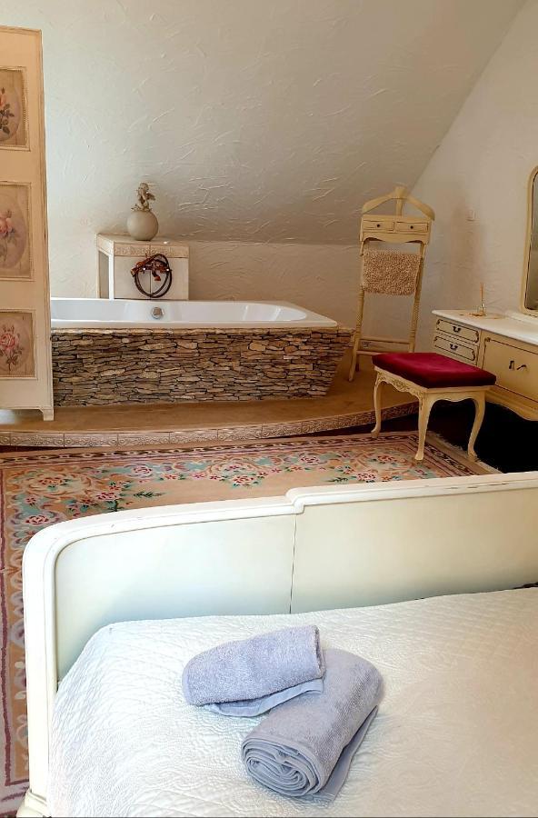 Bed and Breakfast Lesence Major Lesencetomaj Zewnętrze zdjęcie