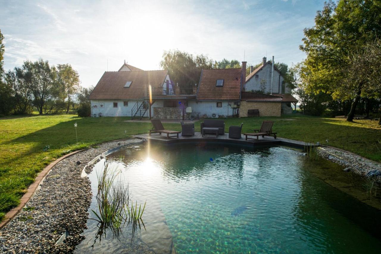 Bed and Breakfast Lesence Major Lesencetomaj Zewnętrze zdjęcie