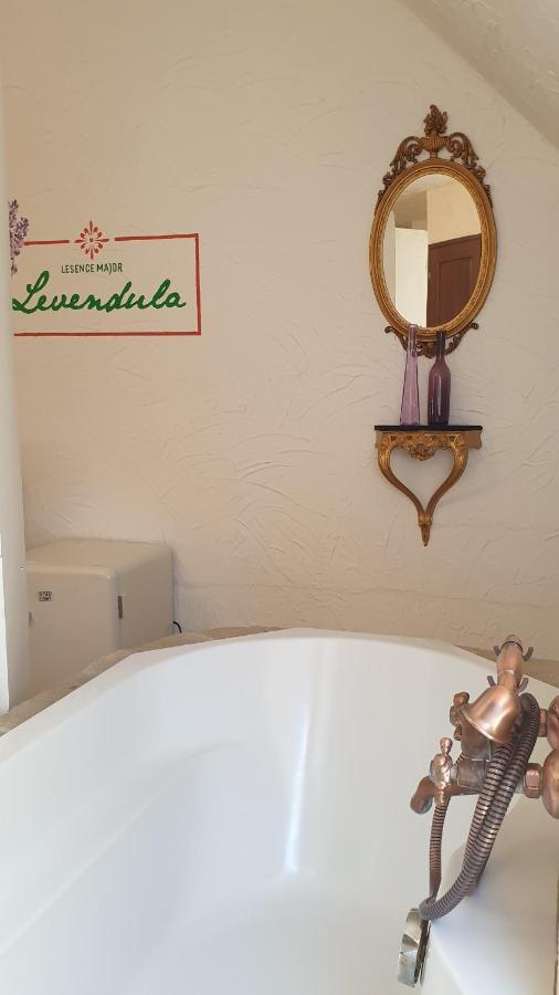 Bed and Breakfast Lesence Major Lesencetomaj Zewnętrze zdjęcie