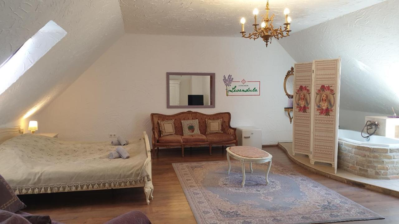 Bed and Breakfast Lesence Major Lesencetomaj Zewnętrze zdjęcie