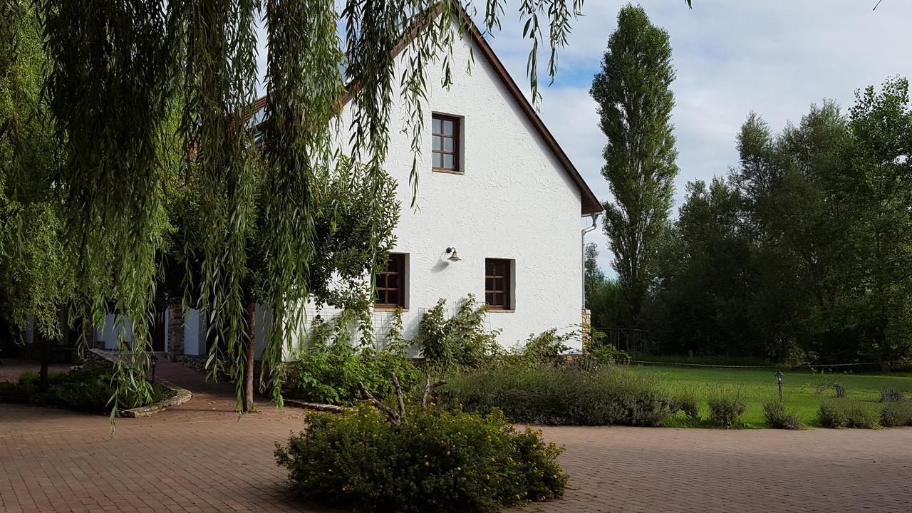 Bed and Breakfast Lesence Major Lesencetomaj Zewnętrze zdjęcie